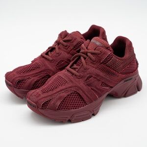 size 39 EU / 9 US Balenciaga Phantom Sneakers Burgundy Mesh